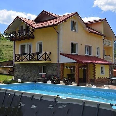 Karpatskyi Maetok Hotel Slavsko Exterior foto