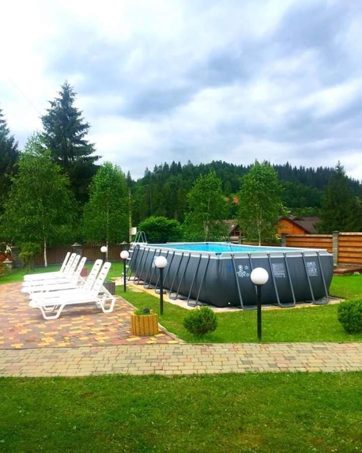 Karpatskyi Maetok Hotel Slavsko Exterior foto